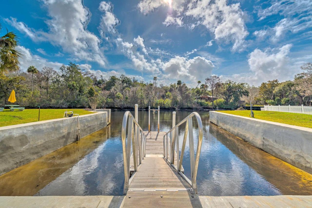 Withlacoochee River House With Dock And Kayaks! Βίλα Yankeetown Εξωτερικό φωτογραφία